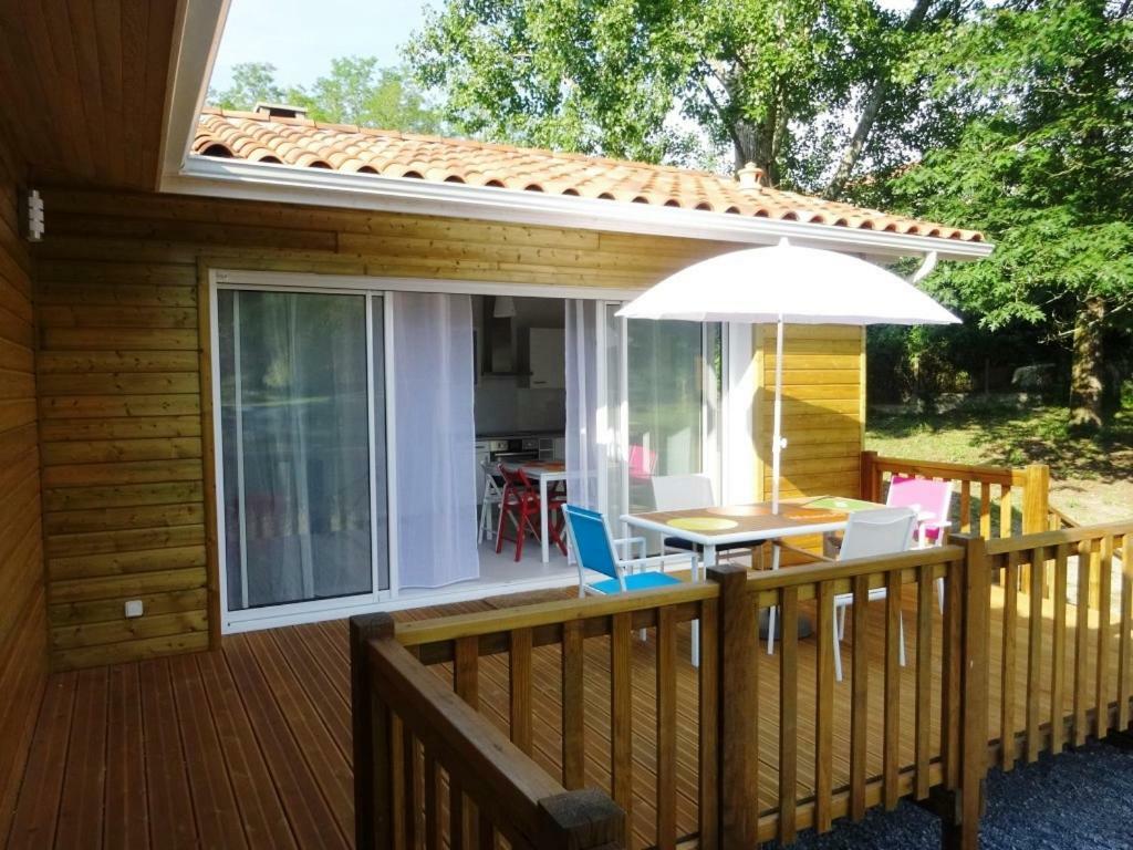 Chalet " Cote Lac " Castets Exteriör bild